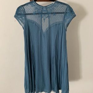 Kimchi Blue size S tunic